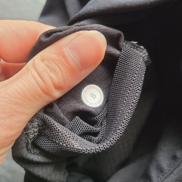 Lululemon Black Ankle Pants Size 8 - Picture 5 of 7